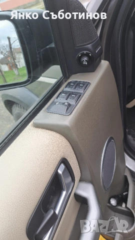 Land Rover Discovery 2.7TDI 7 МЕСТЕН, снимка 5 - Автомобили и джипове - 54298079