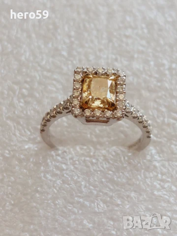 Дизайнерски дамски златен пръстен 14к с 1 карат натурален жълт Брилянт,форма принцес и бели брилянти, снимка 6 - Пръстени - 51317440