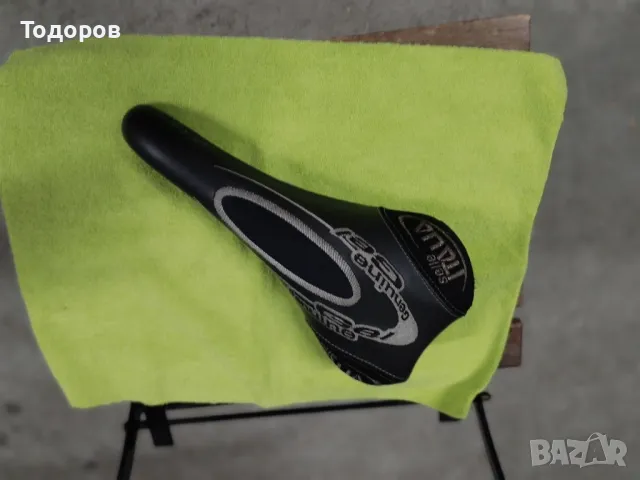 Selle Italia шосейна седалка за колело велосипед, снимка 1 - Аксесоари за велосипеди - 46865067