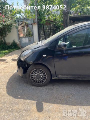 Toyota Yaris 1.0, снимка 6 - Автомобили и джипове - 46374573