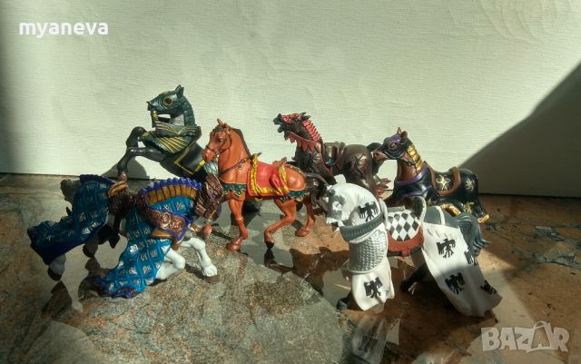 Екшън фигури , коне на рицари с богата орнаментика .  , снимка 8 - Фигурки - 45544434