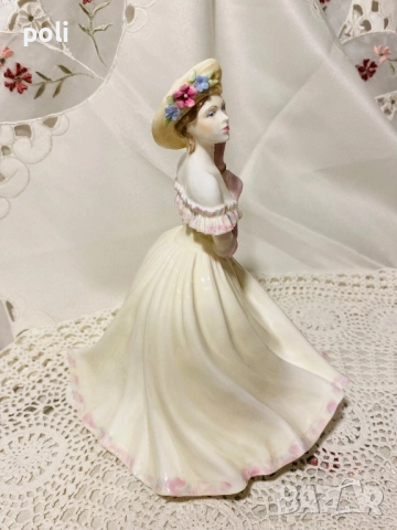 порцеланова статуетка , снимка 5 - Статуетки - 52370359