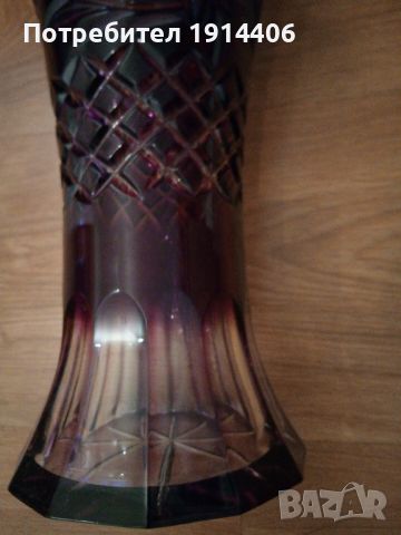 Красива ваза, оловен кристал, лилава, прекрасни орнаменти,, снимка 5 - Вази - 46463658