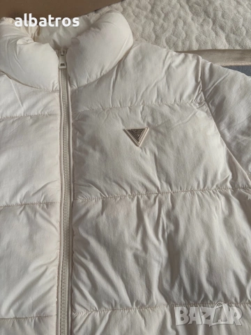 Ново яке GUESS, снимка 2 - Якета - 53932906