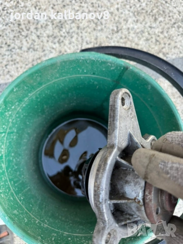 Водна помпа за Ауди Audi A8 D4 H4 6.3W12 500ps. само за 60Eur., снимка 2 - Части - 53301948