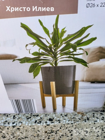 Кашпа със стойка Саксия с дървена стойка Сива Бяла, снимка 11 - Декорация за дома - 54060014