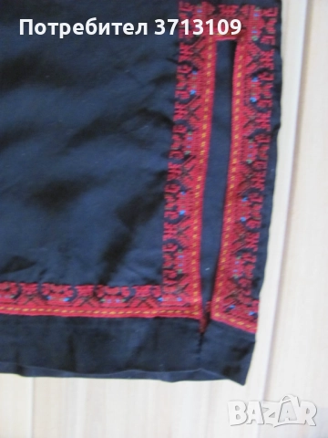 Женска дреха Носия, ръчно бродирана, снимка 8 - Антикварни и старинни предмети - 51512264