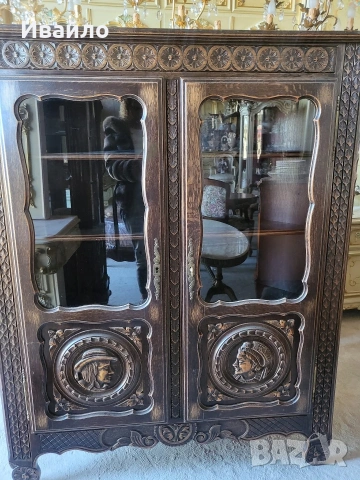 Старинна витрина , снимка 5 - Секции и витрини - 53854474