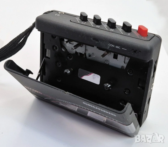 Уокмен  Grundig Beat Boy 380 (Walkman), снимка 3 - Радиокасетофони, транзистори - 54176827