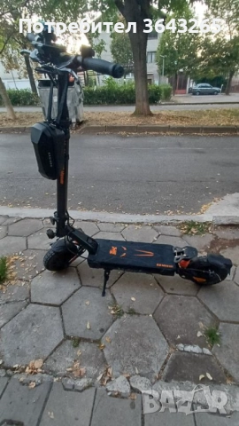 Продавам тротинетка Kukirin g2 master 2025