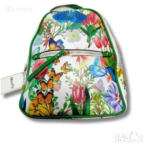 Интересна дамска чанта тип раница, снимка 2 - Раници - 53216020