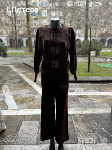 Дамски машинно плетен комплект Miu Miu , снимка 3 - Комплекти - 53464232