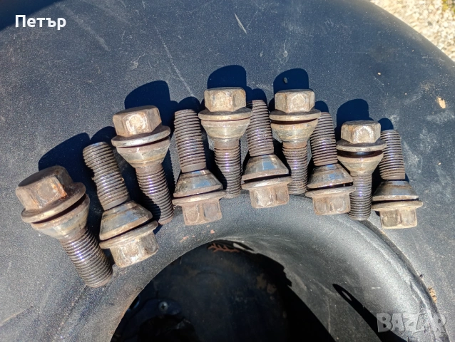 10броя болтове за лети джанти Volvo, снимка 2 - Части - 53841675