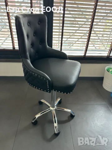 Висок стол на колелца Lyon с 24м гаранция и безплатна доставка до офис, снимка 12 - Столове - 49942638