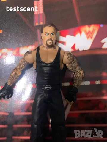 Екшън фигура WWE The Undertaker Гробаря basic series играчка Mattel death stare, снимка 4 - Колекции - 48504115