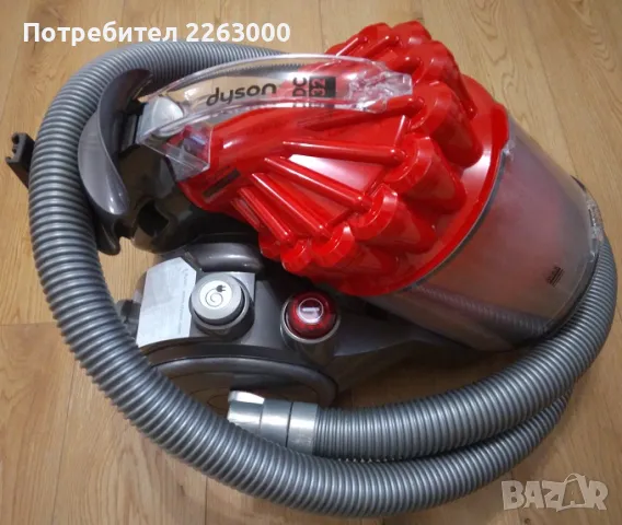 Продавам работеща прахосмукачка Dyson DC32., снимка 3 - Прахосмукачки - 49120157