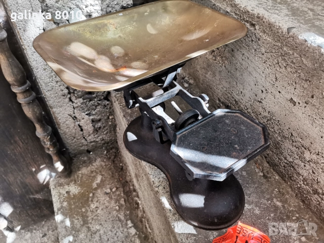 Старо кантарче, снимка 2 - Антикварни и старинни предмети - 51793443