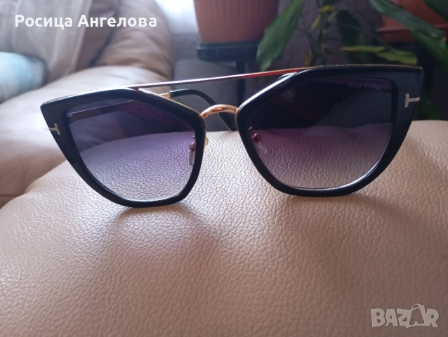 Оригинални автентични слънчеви очила Том Форд , снимка 3 - Слънчеви и диоптрични очила - 51643303