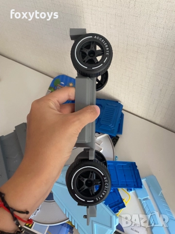 Полицейски камион - паркинг - 2 в 1, снимка 10 - Коли, камиони, мотори, писти - 51417320