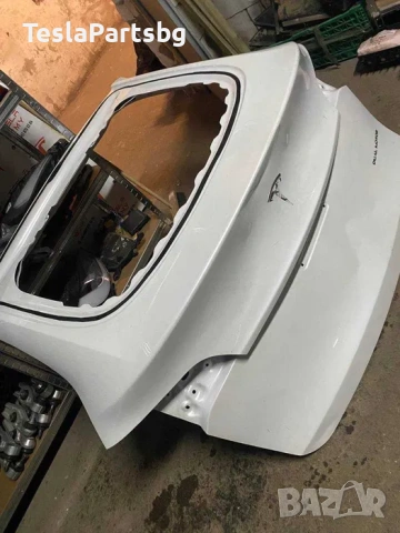 Продавам кузовни части к Tesla капак, броня, фарове, калници, стъкла, снимка 5 - Части - 53291251