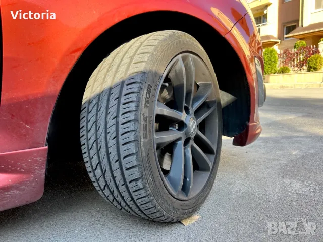 Комплект летни гуми 215/45 R17, снимка 3 - Гуми и джанти - 49595524