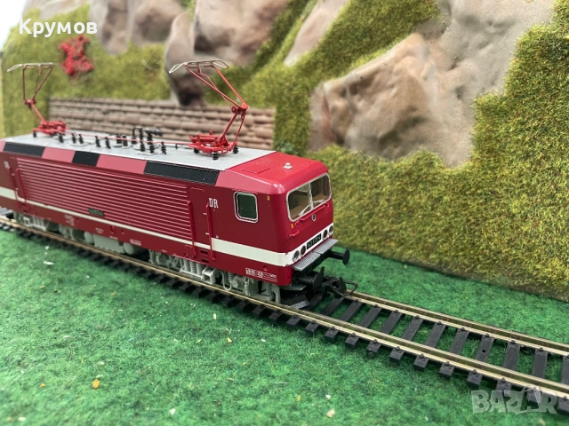 Локомотив електровоз Роко BR 143 Н0 1:87 влак ЖП модел DSS, снимка 4 - Колекции - 54101712