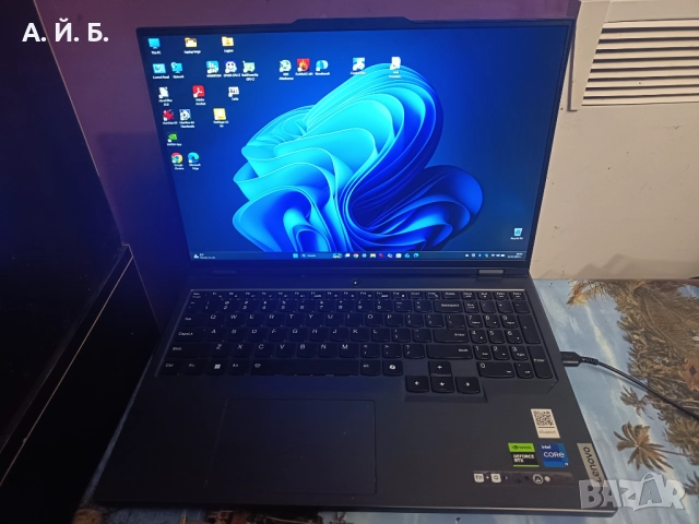 Лаптоп Lenovo Legion 5 с i9-14900HX, 32 GB ram, RTX 4070, 1600p, 240 Hz и 2 TB NVMe, снимка 2 - Лаптопи за игри - 52415944