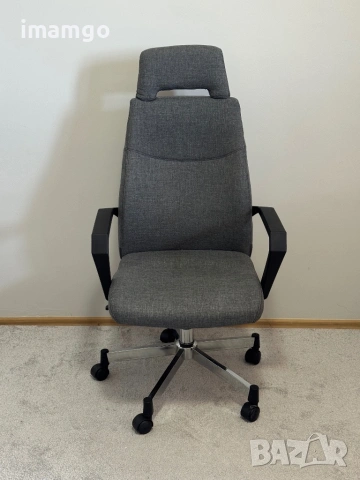 Ергономичен офис стол със сива текстилна тапицерия и метална основа – 4 броя, снимка 2 - Столове - 54038438