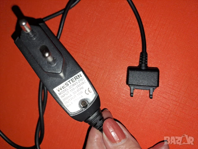 Стари зарядни устройства, снимка 3 - Оригинални зарядни - 51408640