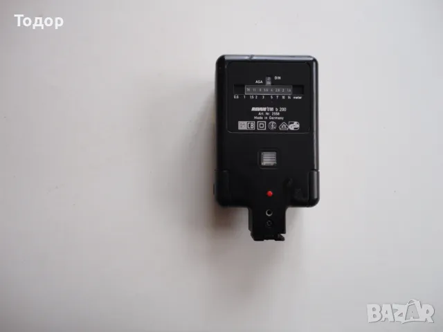 Контактна светкавица Revue b200, снимка 13 - Светкавици, студийно осветление - 50255234