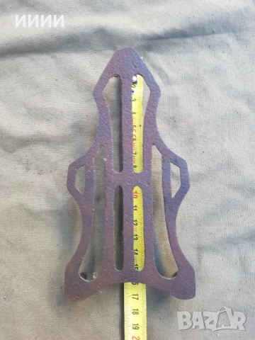 Скара за ютия на жар 3