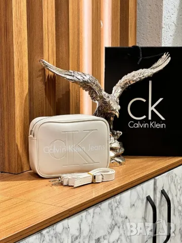 дамски чанти Calvin Klein , снимка 2 - Чанти - 46863565