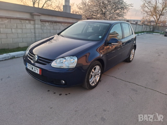 VW Golf V 1.6бензин 147000км.Доказуеми Нов Внос