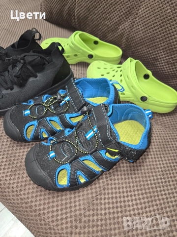 Лот 36 номер , тричифта маратонки, сандали и чехли