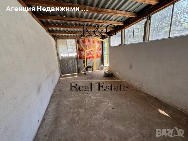 Двуетажна тухлена на гредоред къща в кв " Житница " , снимка 10 - Къщи - 50344366