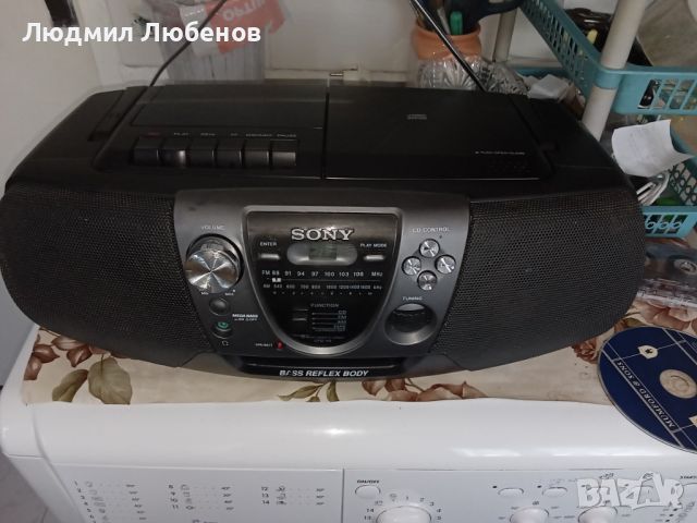 Радиокасетофон със cd плеър Sony CFD-V6, снимка 5 - Радиокасетофони, транзистори - 45993272