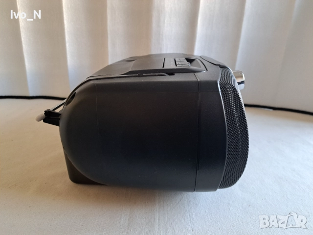 CD радиокасетофон Sony CFD-V6., снимка 4 - Радиокасетофони, транзистори - 52913721