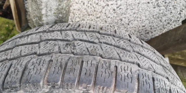 Бусови зимни гуми Michelin 205/65R16C, 6мм грайфер, снимка 3 - Гуми и джанти - 48652478