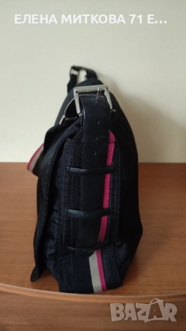 DKNY дамска чанта в черен цвят, снимка 5 - Чанти - 52497659