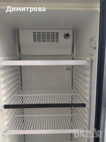 Хладилна витрина вертикална , снимка 2 - Витрини - 51181631