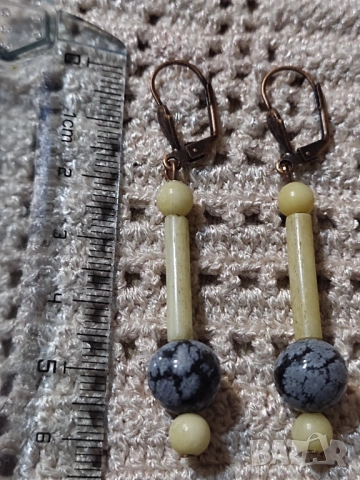Обеци с обсидиан и камилска кост, снимка 2 - Обеци - 53710743