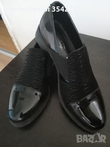 Нови дамски обувки, снимка 1 - Дамски ежедневни обувки - 45417044