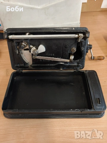 Стара шевна машина Pfaff , снимка 6 - Антикварни и старинни предмети - 53834882