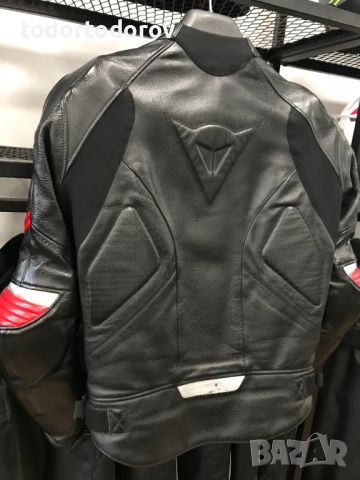 Kожено яке за мотор DAINESE AVRO D2 TITANIUM 48 S-M, твърди протектори, снимка 4 - Аксесоари и консумативи - 46496769