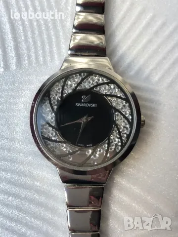 Дамски часовник Swarovski с кристали , снимка 2 - Дамски - 47853957