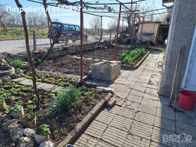 Продава къща в с. Хитрино, снимка 4 - Къщи - 50257323