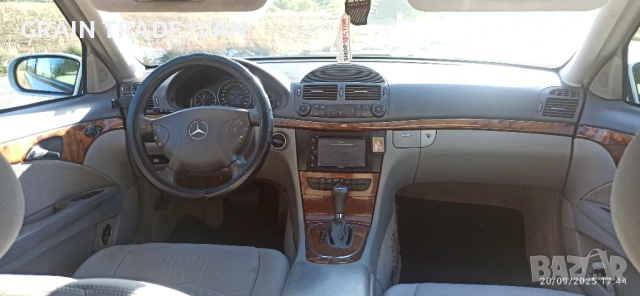 Mercedes-Benz E220 CDI AMG-Paket, снимка 11 - Автомобили и джипове - 52078401