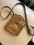 Giorgio Armani естествена кожа чанта, снимка 1 - Чанти - 45037184