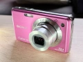 Sony Cyber-shot DSC-W220 с Carl Zeiss обектив + аксесоари, снимка 1