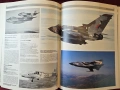 The Encyclopedia of British Military Aircraft, снимка 14